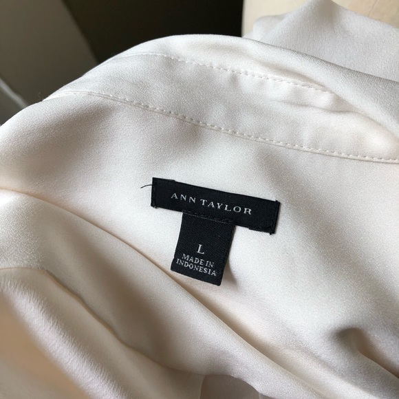 Ann Taylor + white tie front blouse - Picture 7 of 9